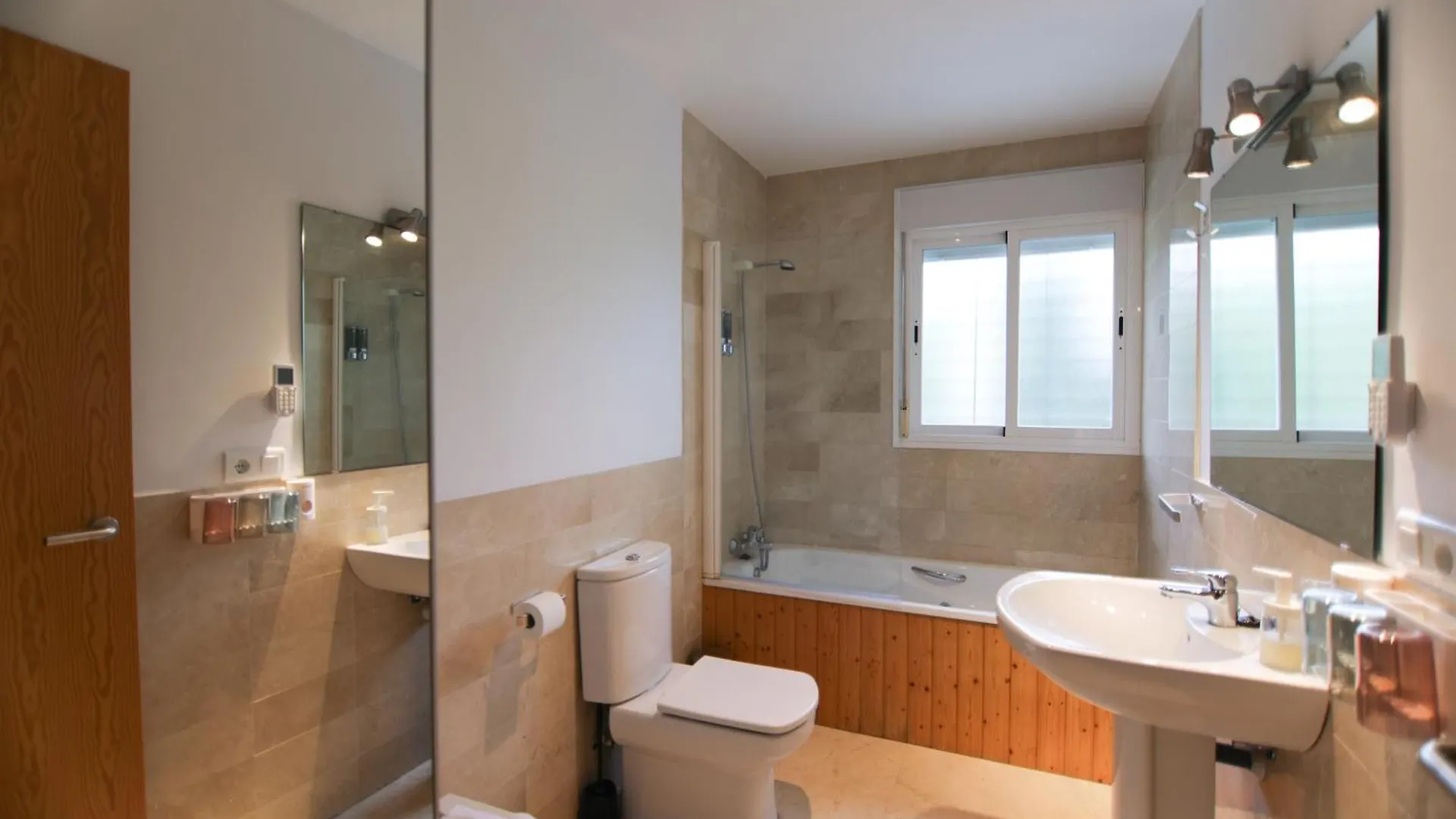 Rentalsevilla Brisa Del Aljarafe Con Piscina Climatizada A 15 Minutos De Sevilla Almensilla